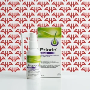 تصویر محلول Priorin Liquid برای تقویت ریشه مو و کاهش ریزش همراه با جعبه محصول در پس‌زمینه برند حامدپاور